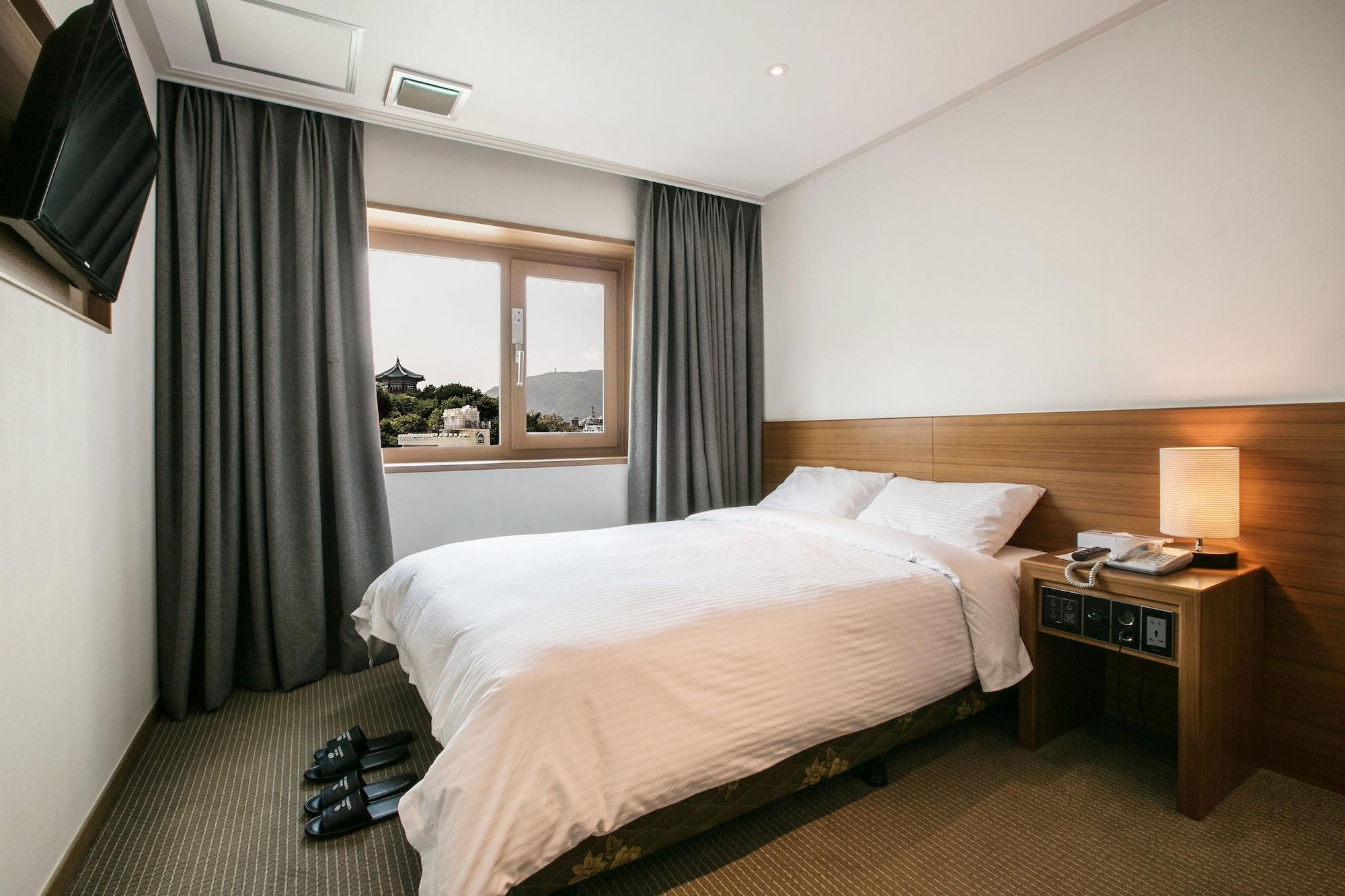Busan Tourist Hotel Экстерьер фото