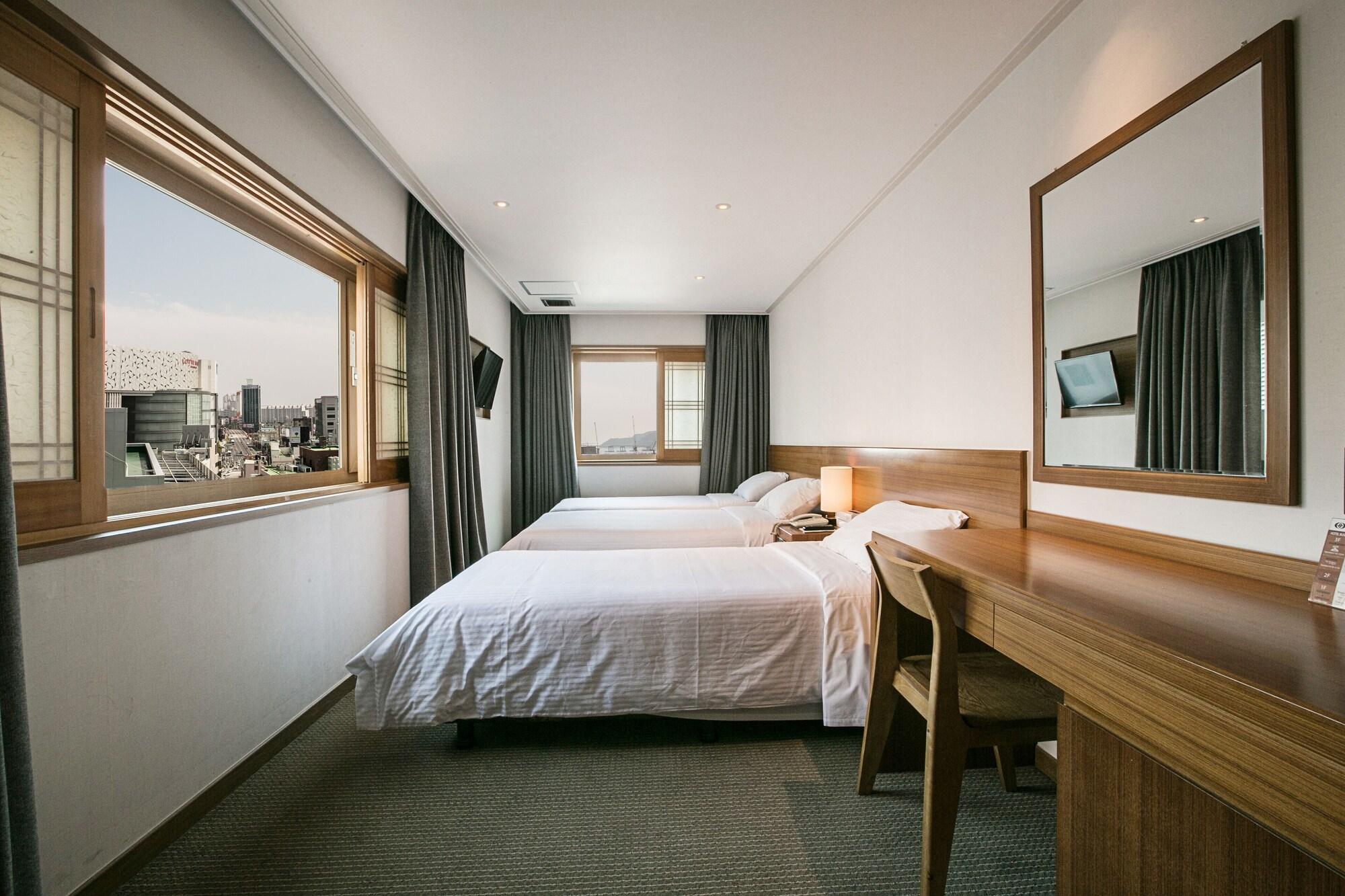 Busan Tourist Hotel Экстерьер фото