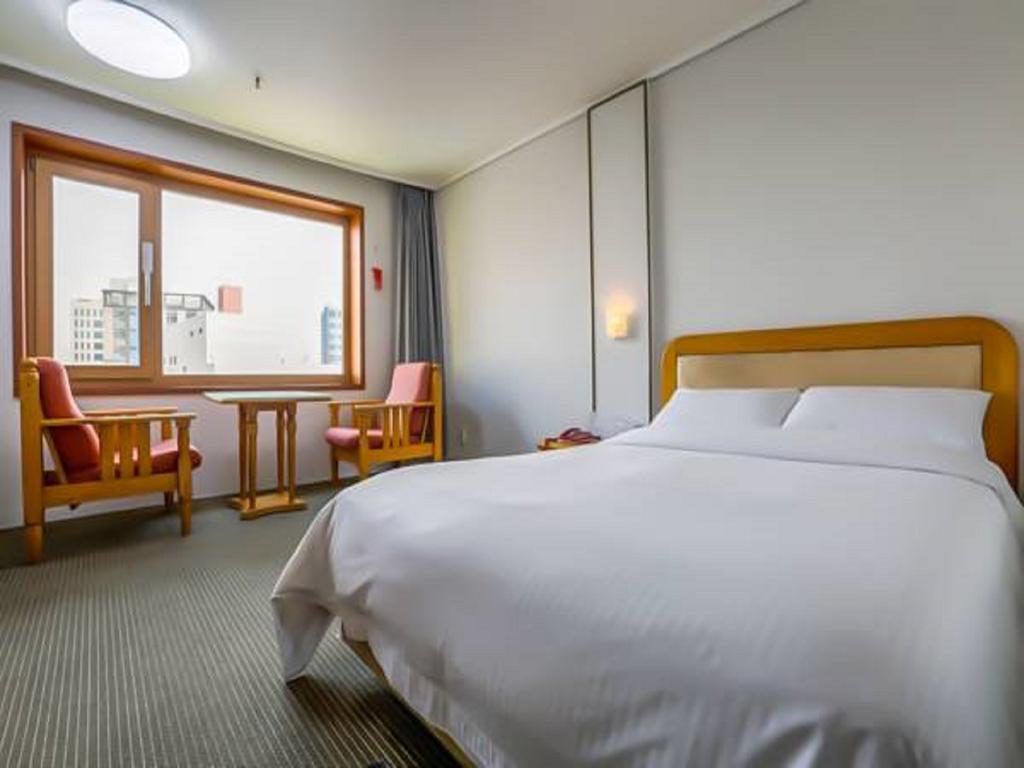 Busan Tourist Hotel Экстерьер фото
