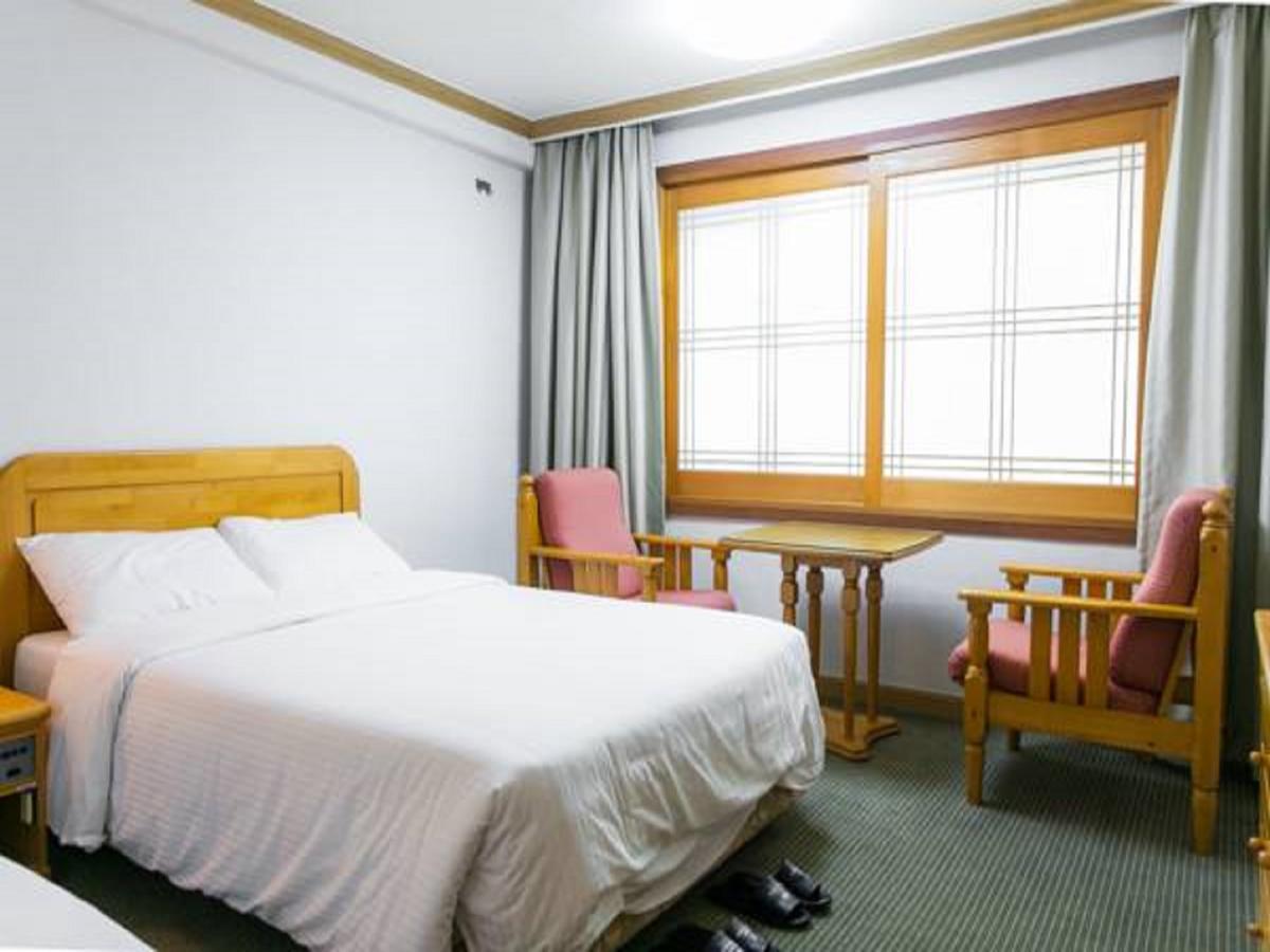 Busan Tourist Hotel Экстерьер фото