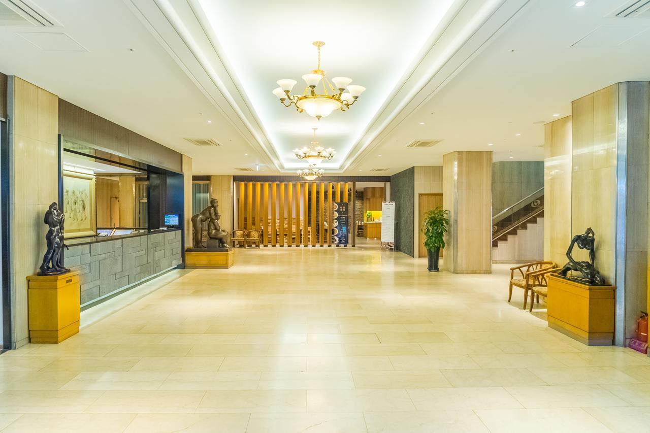 Busan Tourist Hotel Экстерьер фото