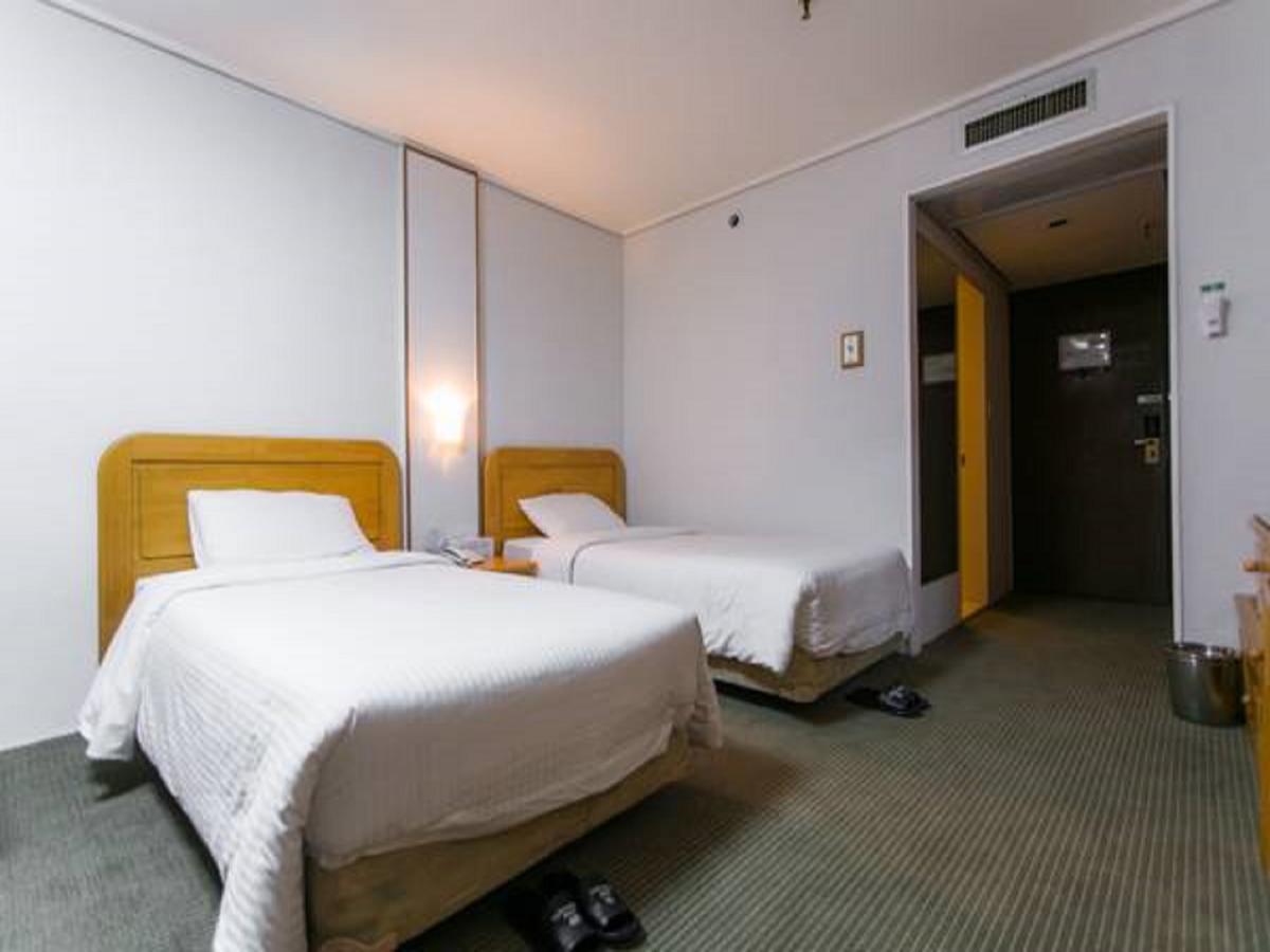 Busan Tourist Hotel Экстерьер фото