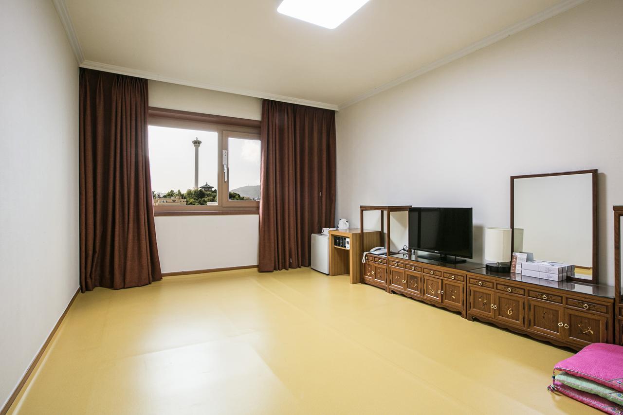 Busan Tourist Hotel Экстерьер фото